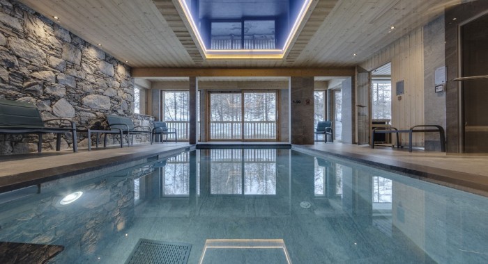 No.8 Club Bellevarde, Val D'Isere ski chalet, image 7